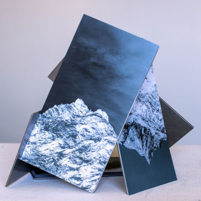 Julian Salinas, Le ciel est noir, 2025, conception numérique d’une sculpture pour la cour de la Fondation Fernet-Branca